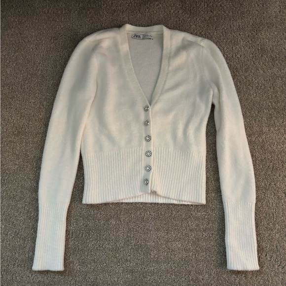 ZARA SWEATER - Picture 1 of 3